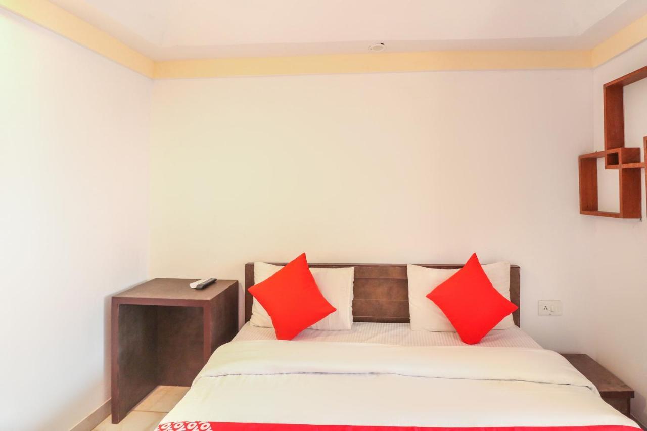 Oyo 66888 Gomti Resorts Alīgarh Eksteriør billede