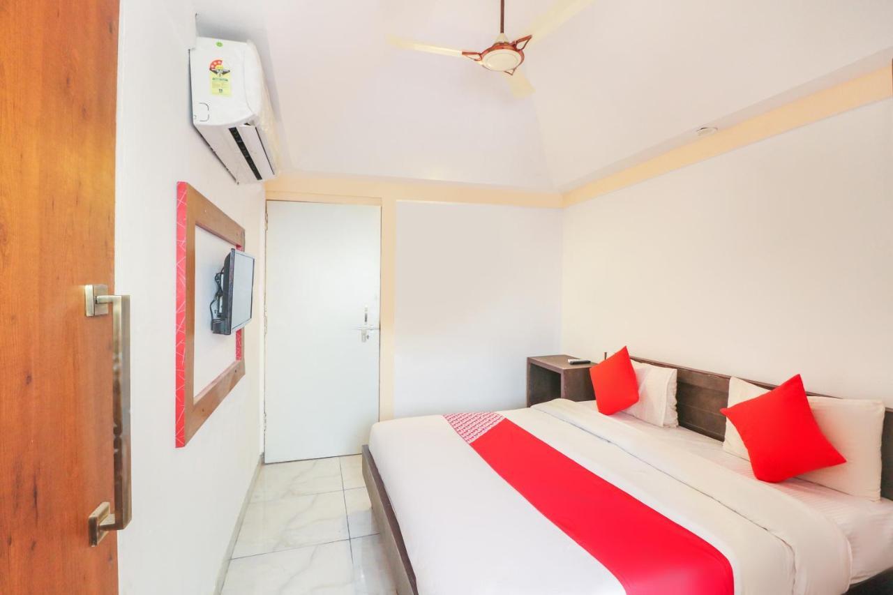 Oyo 66888 Gomti Resorts Alīgarh Eksteriør billede